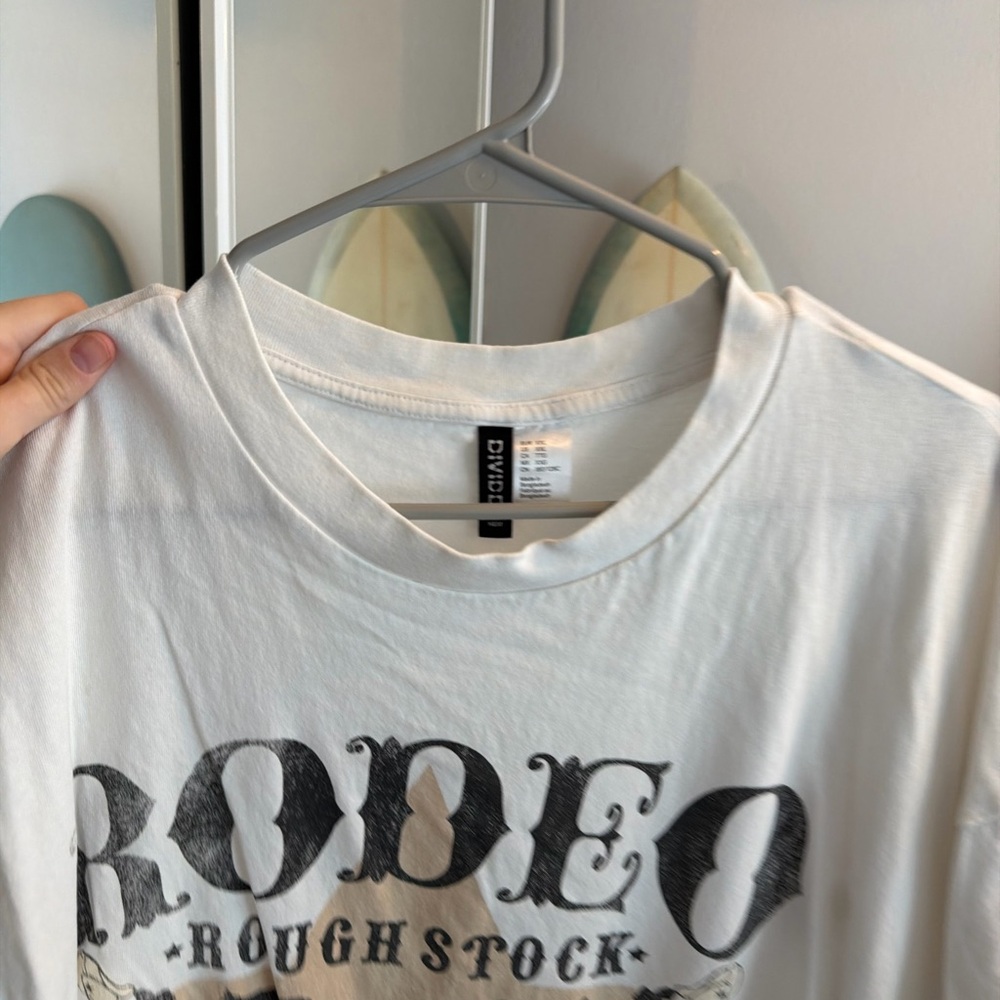 H&M tee - Picture 12 of 12